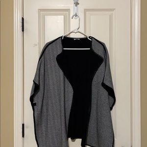 Talbots - Women’s Plus S/M (16/18) poncho